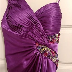 Purple prom/formal dress